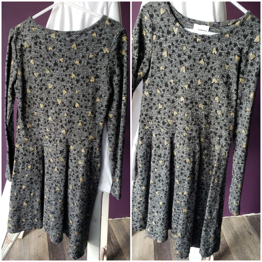 Girl's long sleeved knit dress
